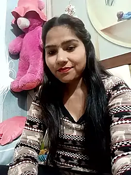 Vanshika1432 online show from November 18, 7:20 am