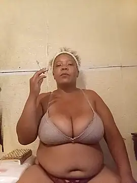 boobsqueenxo online show from March 10, 9:46 am