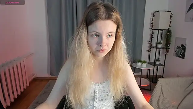 DreamSinder online show from November 13, 5:28 am