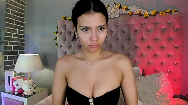TanyaBello online show from August 3, 10:15 pm