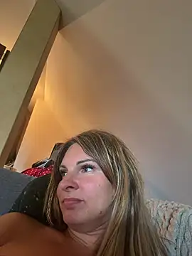 kinkysarahx online show from July 22, 4:08 pm