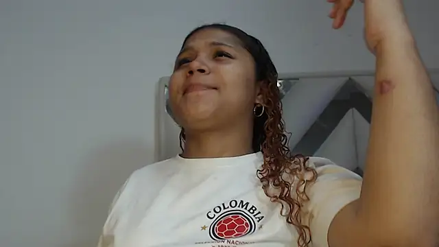 miel alisha online show from July 3, 1:06 pm