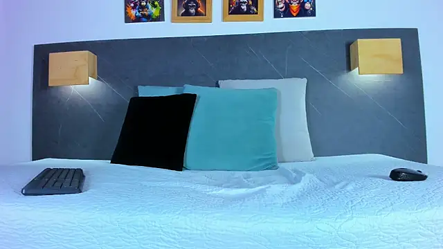 iamdoll online show from February 19, 8:29 pm