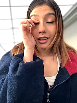 MiaaCute- online show from October 21, 8:57 pm