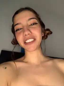 MiaaCute- online show from March 7, 11:34 pm