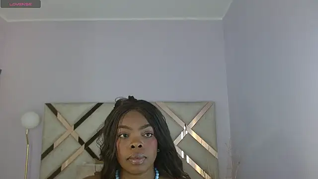 Maiacharris  online show from July 1, 12:15 pm