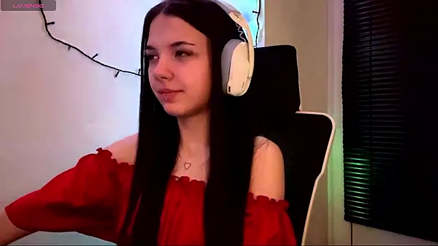 HanaMantanaDell online show from March 12, 6:10 pm