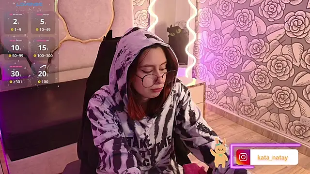 KATANA TAY online show from November 8, 12:43 pm