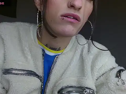 Scarlett crastrawberry online show from May 6, 2:26 am