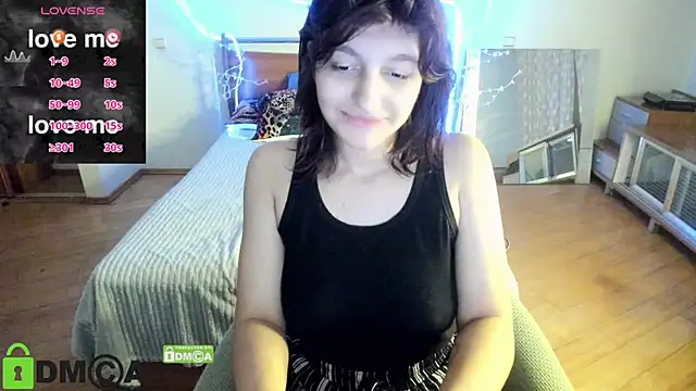 A Skyy online show from July 25, 8:27 pm