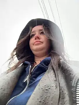 KiraSunshine online show from May 30, 4:10 am