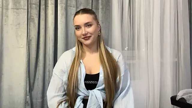 LouraStalter online show from October 27, 6:57 pm