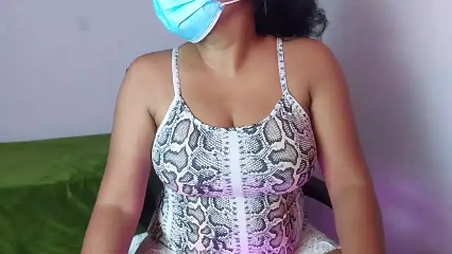 SL queen1 online show from June 18, 9:14 am