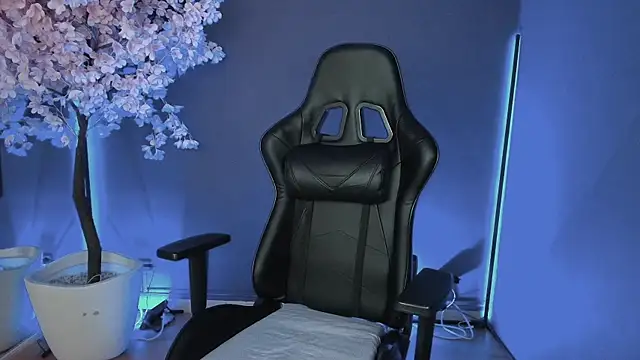 LuanEter online show from November 26, 2:18 pm