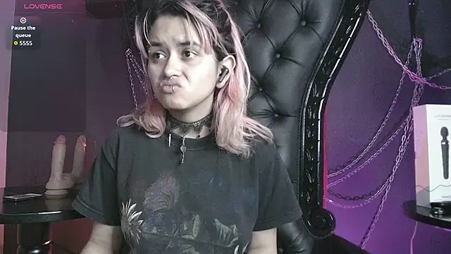 Navier   online show from June 21, 4:49 am