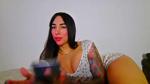 valeriahornier online show from July 16, 1:21 am