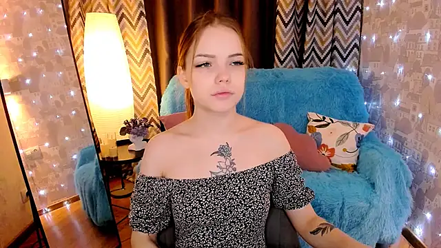 MelissaBell  online show from December 3, 3:20 am