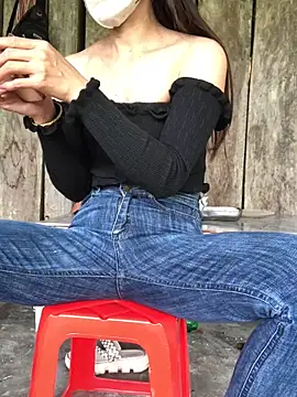 Kylie beem online show from March 24, 6:41 am