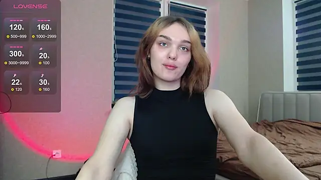 EmiliaRhodes online show from November 6, 10:15 pm