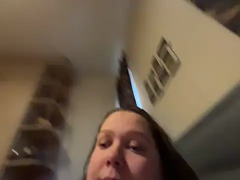 Scarletcum22 online show from February 24, 7:40 am