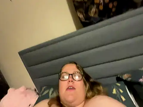 Scarletcum22 online show from November 19, 7:19 am