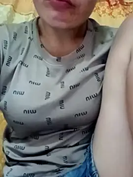 chipu06 online show from June 24, 6:01 am