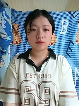 lisa-bae00 online show from July 29, 12:32 am