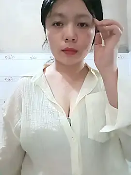 lisa-bae00 online show from July 28, 3:26 am