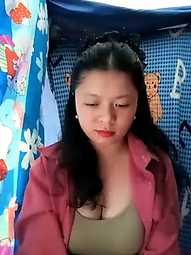 lisa-bae00 online show from February 10, 9:01 am