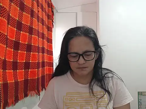 Kinkybela2025 online show from August 4, 11:33 pm