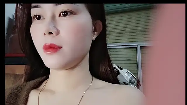 Family-Lovee online show from February 8, 9:07 pm