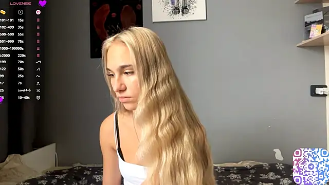 LeilaBilberry online show from November 24, 4:36 am