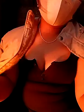 sowbibi online show from March 11, 12:42 pm