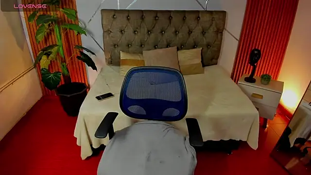 camilaa lux online show from February 2, 11:53 am