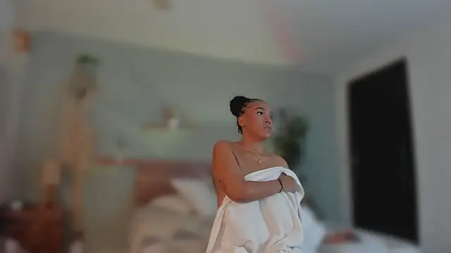 YariRose online show from July 30, 3:57 pm