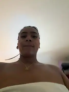 YariRose online show from July 31, 5:14 pm