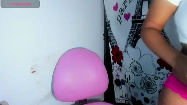 BlackityBae online show from December 15, 1:38 pm