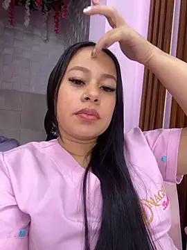 PaulaCruz01 online show from December 4, 8:20 pm