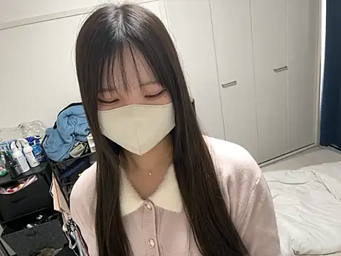 pomu chan online show from November 24, 4:25 am