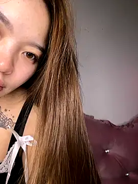 helo-kitty online show from November 10, 11:11 pm