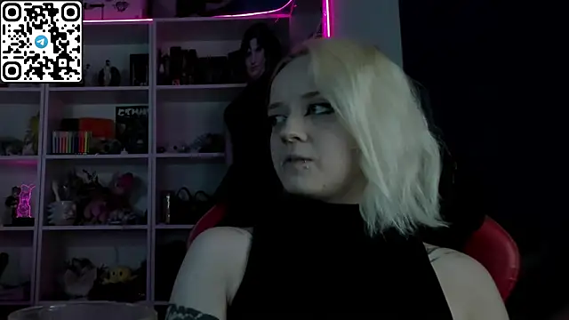 Holy Mistress S online show from April 29, 10:29 am