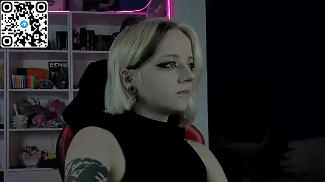 Holy Mistress S online show from May 2, 8:39 am