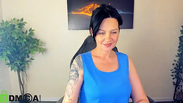 Sara Devills online show from June 3, 9:32 am