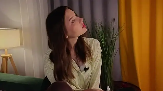 KateCahee online show from November 17, 1:06 am