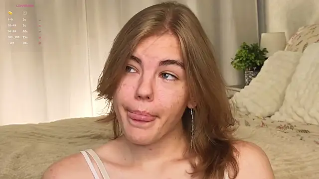 MelodyBaur online show from July 1, 1:43 pm