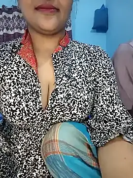 CoupleShow 432 online show from December 21, 5:06 pm