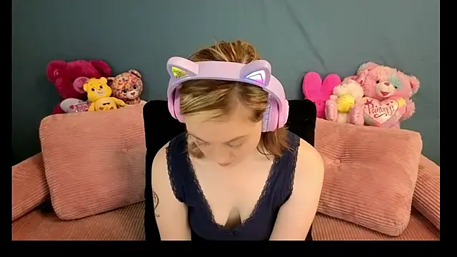 daddysprincess731 online show from June 14, 2:24 am