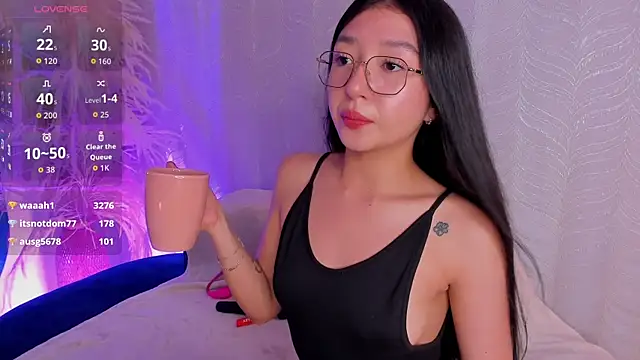 sydney miller  online show from June 13, 3:04 am