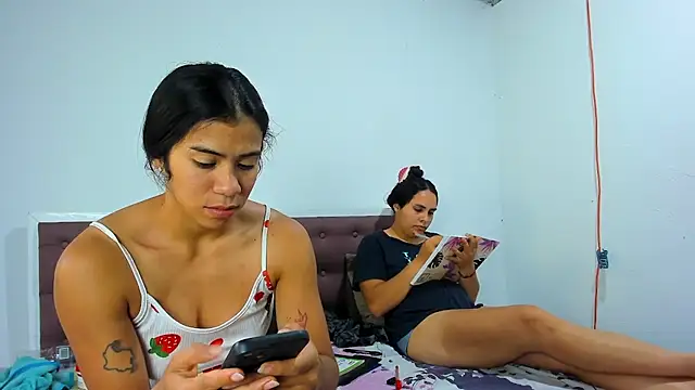 AshleyDeLuca  online show from June 22, 9:01 pm