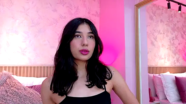 AdelineJhones online show from November 18, 5:47 pm